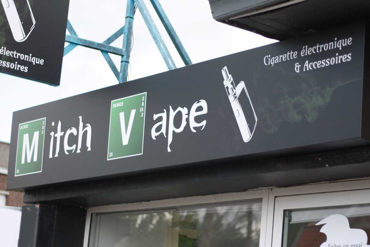 Enseigne de façade Mitch Vape